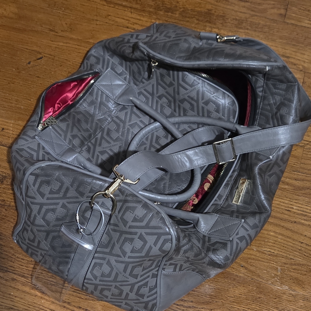 Stylish Gray Travel Bag